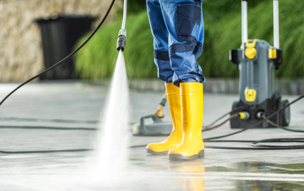 Best Sidewalk Pressure Washing  in Beloit, KS